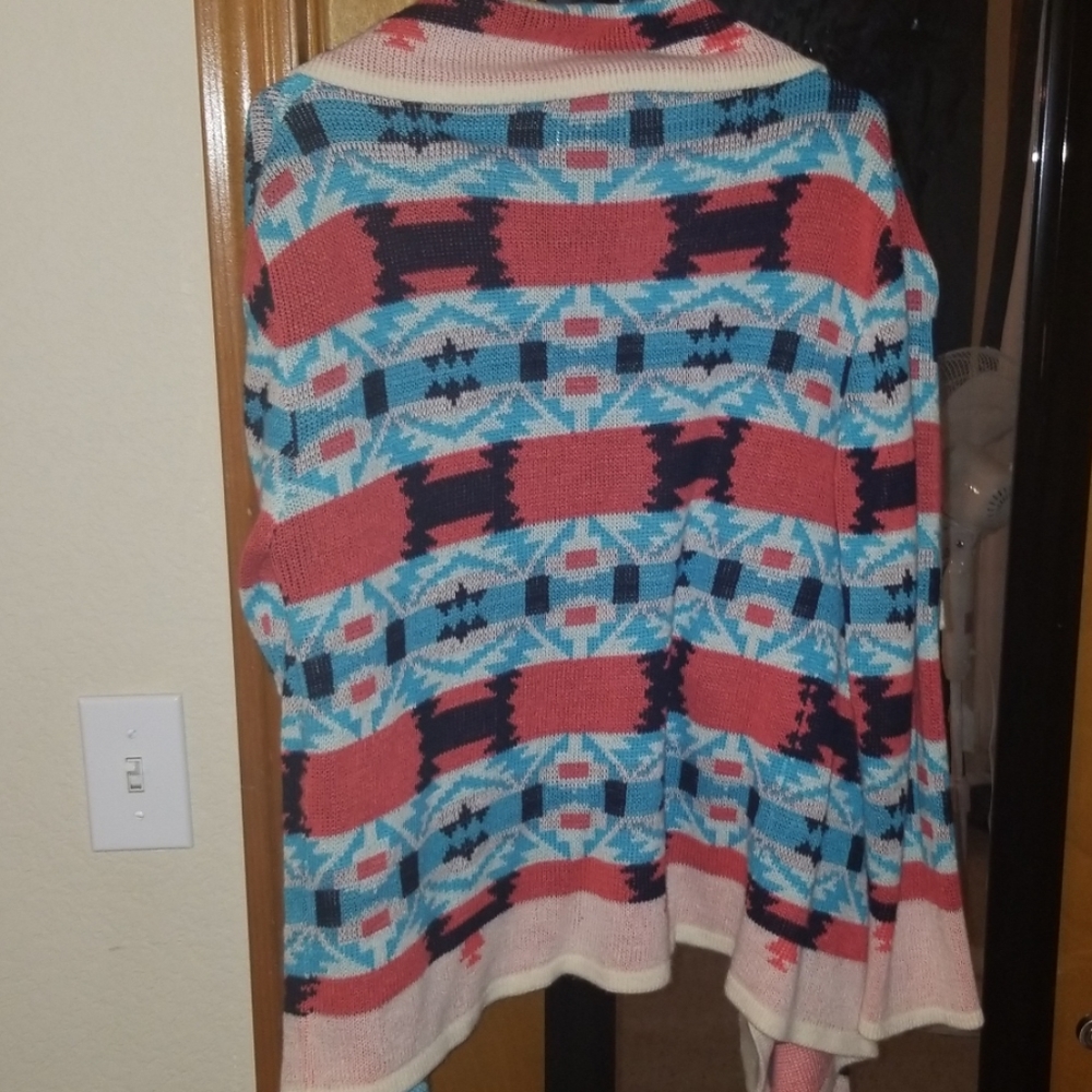 Cozy Aztec sweater - Picture 3 of 5